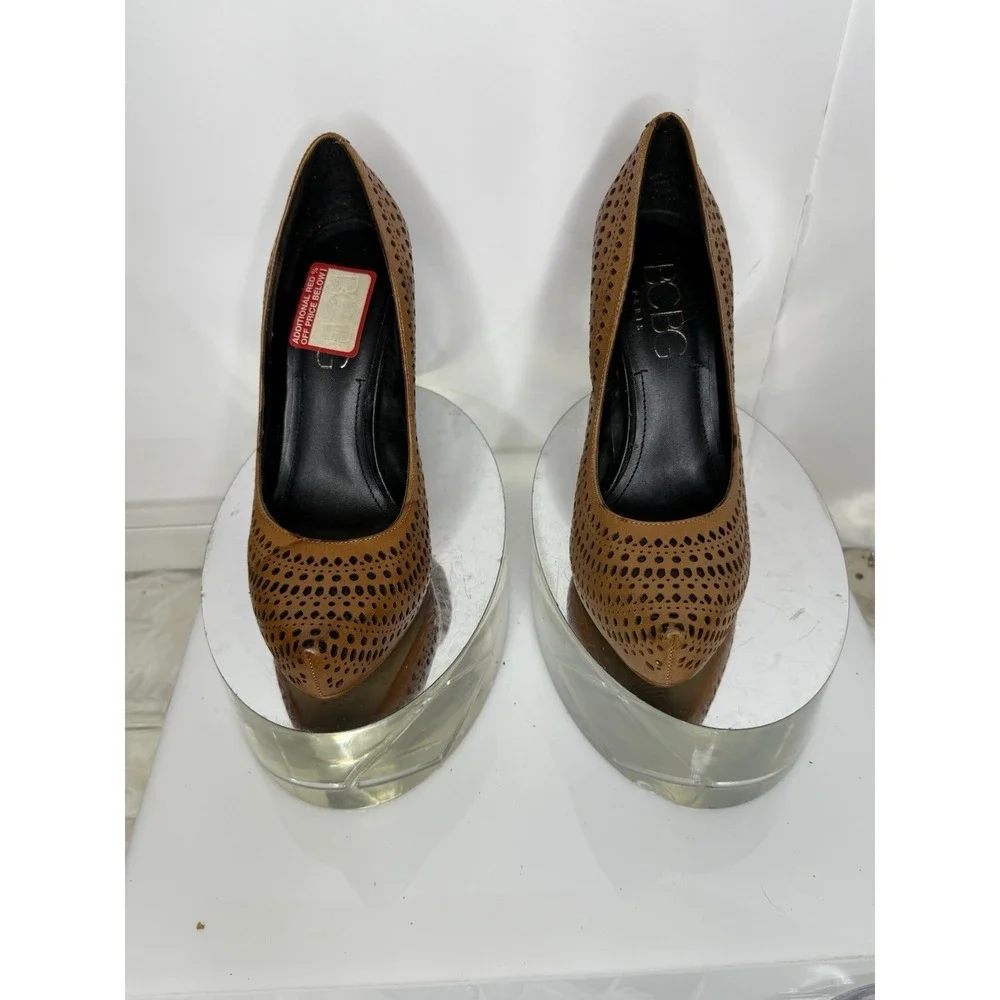 BCBG Paris Brown High Heel‎ Leather Size 7 Cut Out Dot Perforated Stiletto